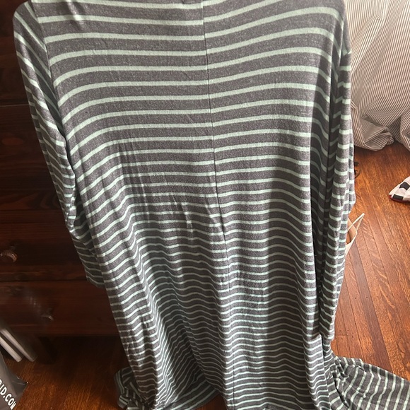 Lularoe Sarah long cardigan striped mint - Picture 3 of 4